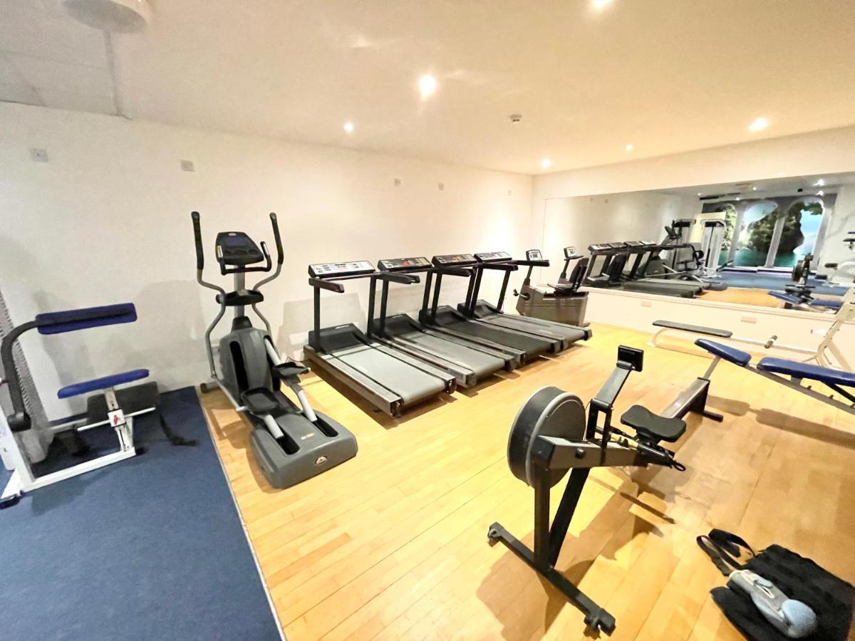 Sea View Family Stay By Beach Gym & Parking Μπόρνμουθ Εξωτερικό φωτογραφία