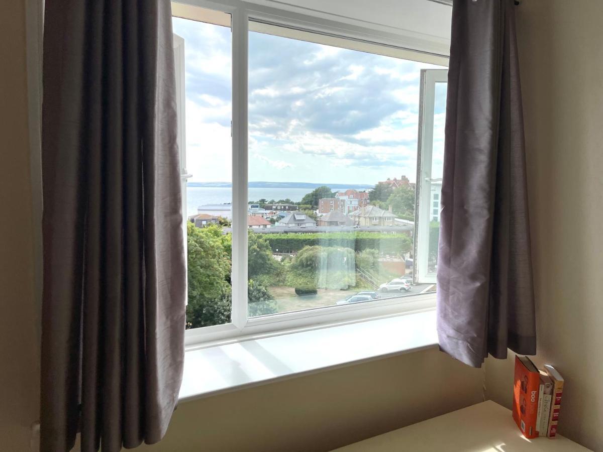 Sea View Family Stay By Beach Gym & Parking Μπόρνμουθ Εξωτερικό φωτογραφία